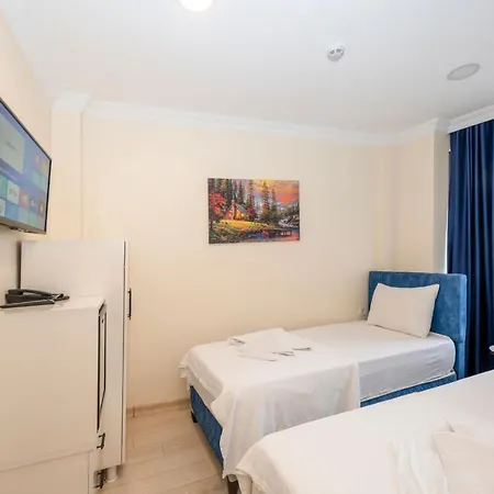 Grand Hotell *