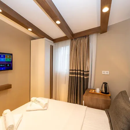 Hotell Grand *
