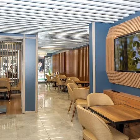 Hotel Grand